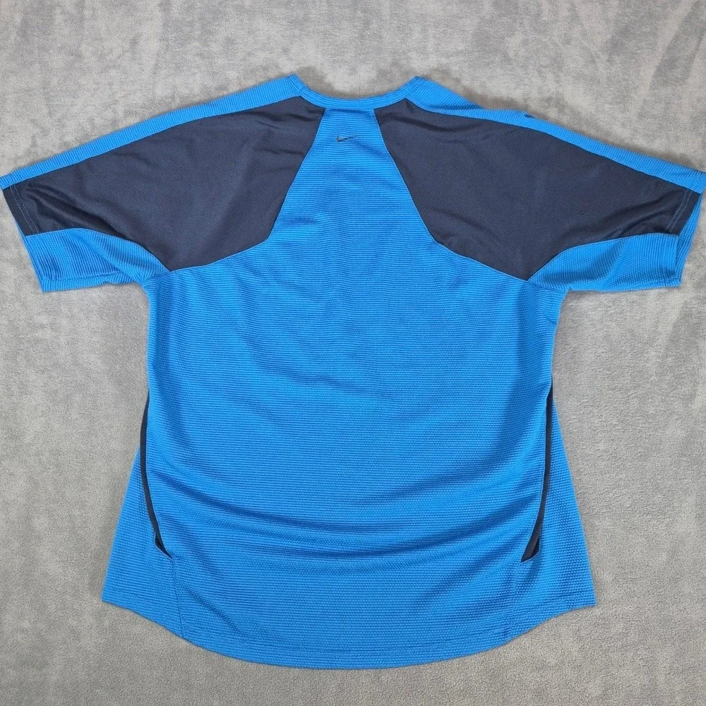 Nike Sphere Dry Mens Medium Blue Short Sleeve Athletic Training Shirt Raglan